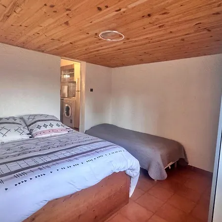 Les Pieds Dans L'eau T2 A * Calvi (Corsica)